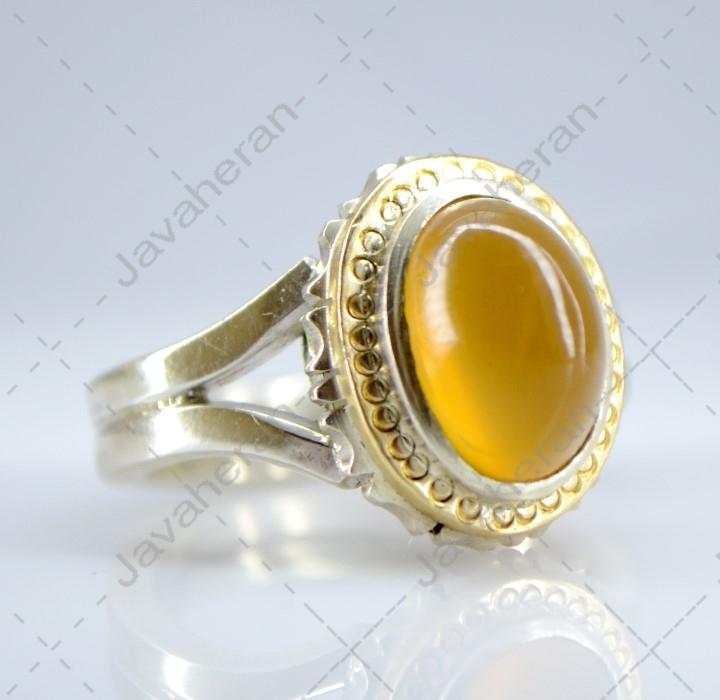 انگشتر فاخر دست ساز عقیق خاص و  کمیاب اصل معدنی